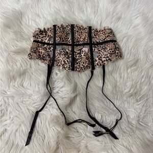 Victoria’s Secret Very Sexy Garter Belt Size Xs